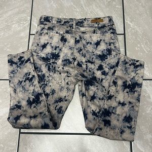 Sanctuary women’s pockets Denim White and Blue Tie Dye Skinny Jeans Size 29 NWOT